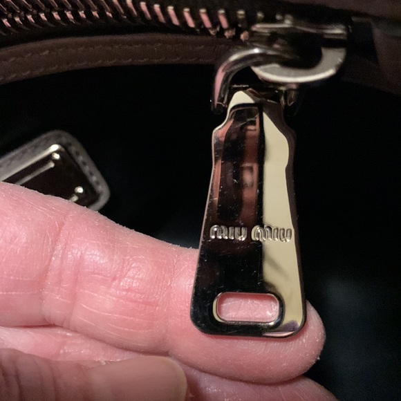 Miu Miu Vitello soft tote bag - Picture 5 of 7